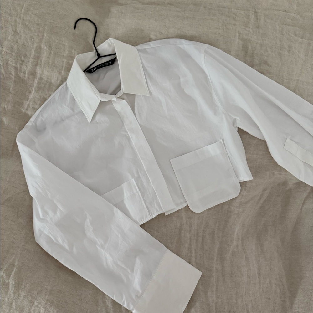 Zara White Cropped Button-Up Shirt